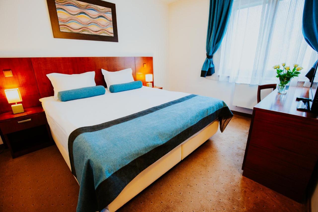 Hotel O3Zone Tusnádfürdő Kültér fotó