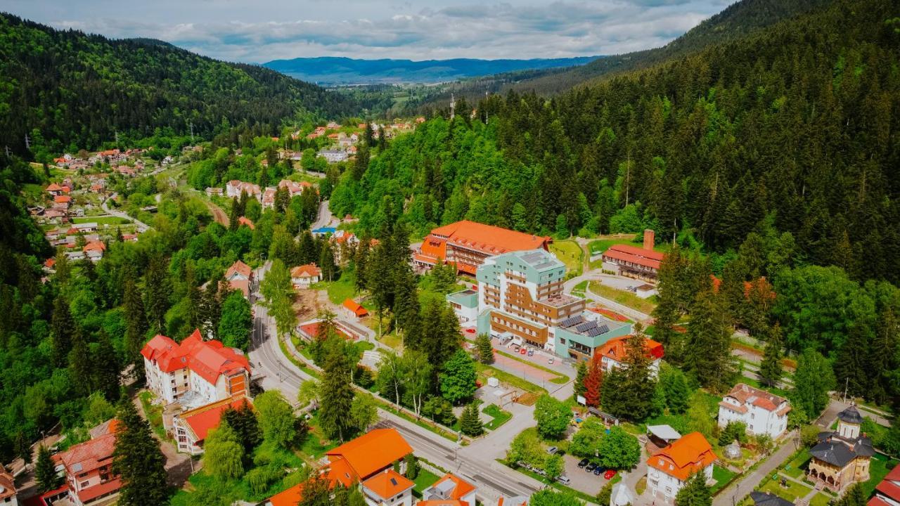 Hotel O3Zone Tusnádfürdő Kültér fotó